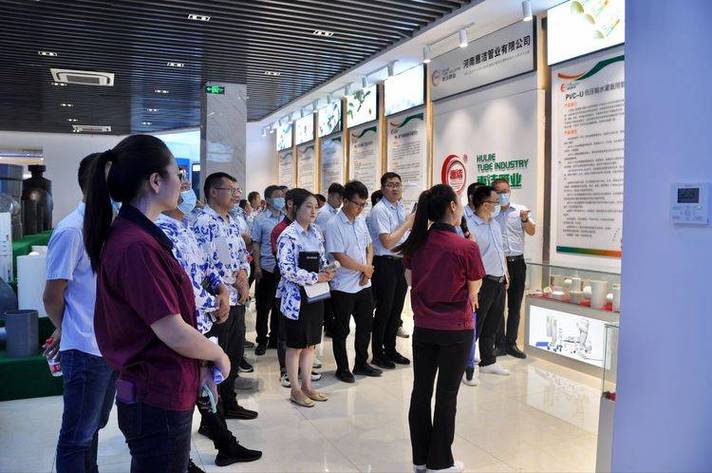 坚朗北方营销中心大华中板块销售精英到惠洁管业工厂参观学习