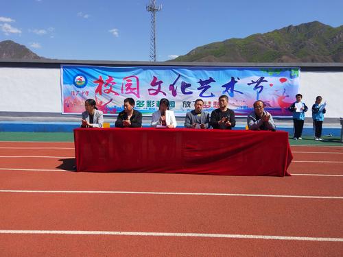镇厂中学"庆五四暨五月文化艺术节"活动