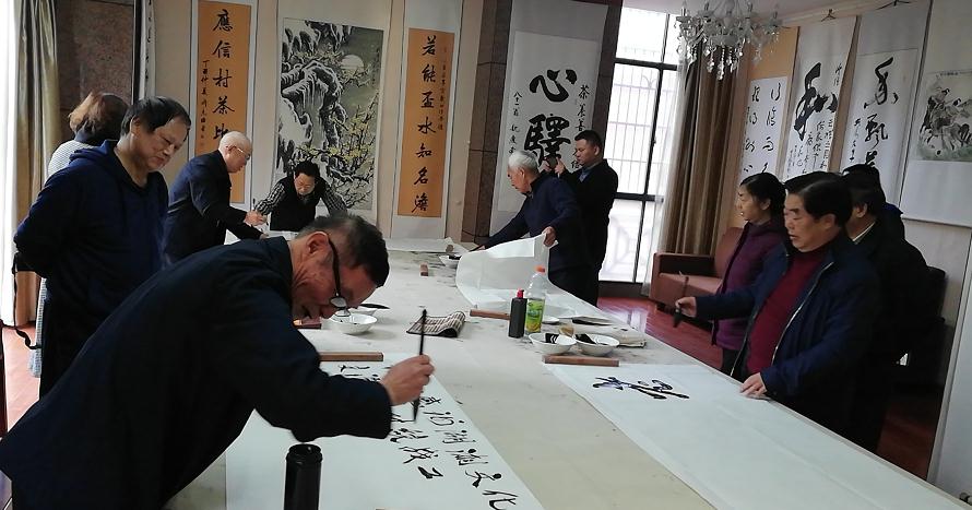 翰墨丹青颂祖国 省委统战部离退休老同志书法交流活动侧记